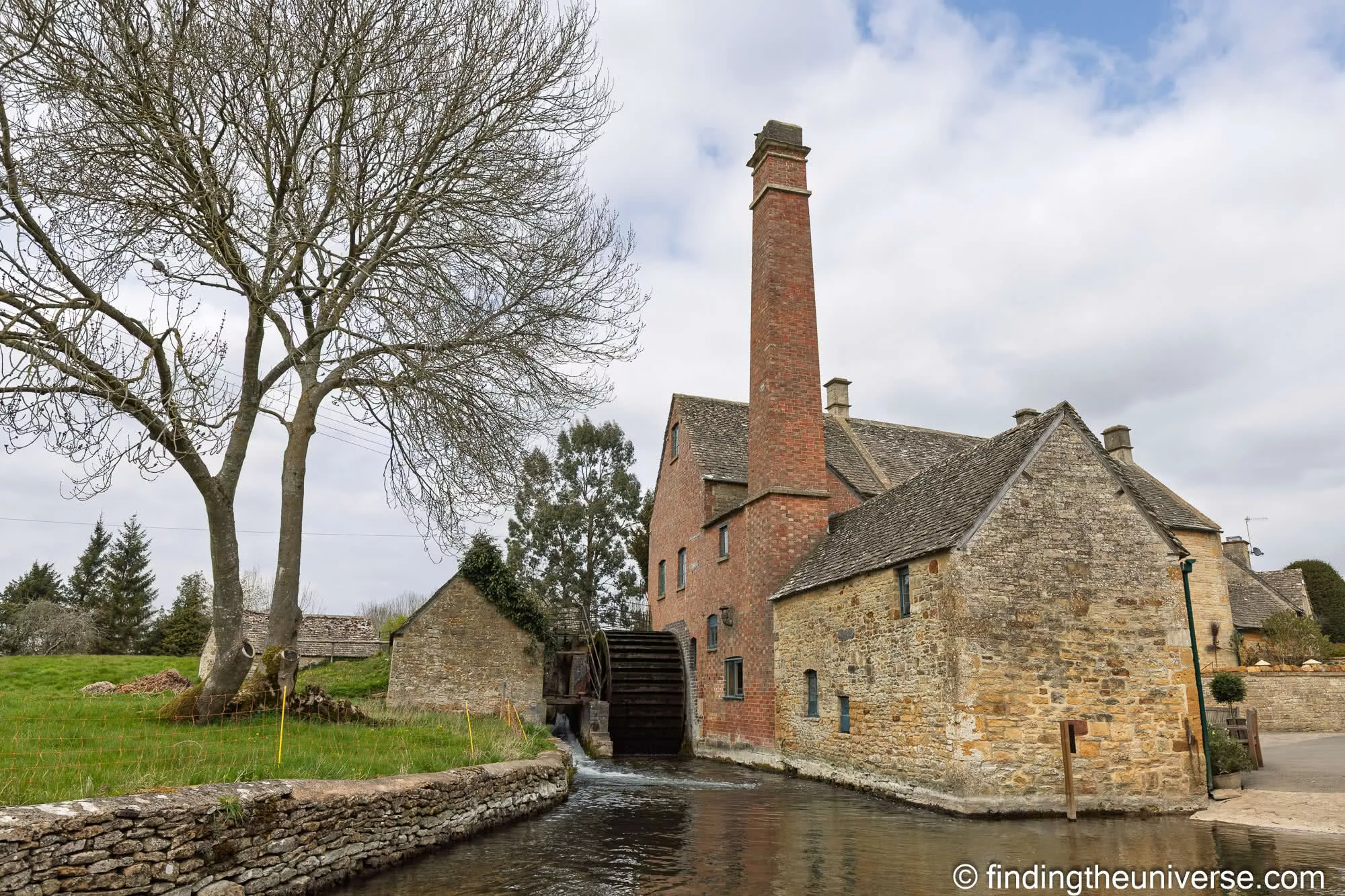 Lower Slaughter Old Mill and its waterwheel