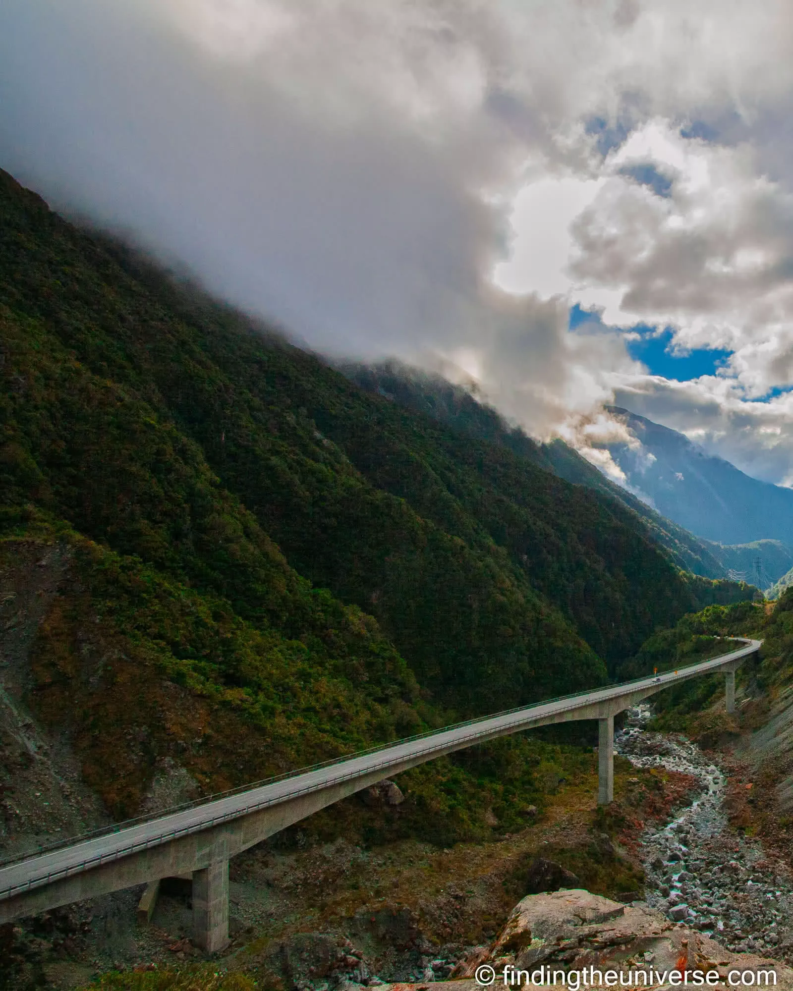 Otira Viaduct viewpoint by Laurence Norah