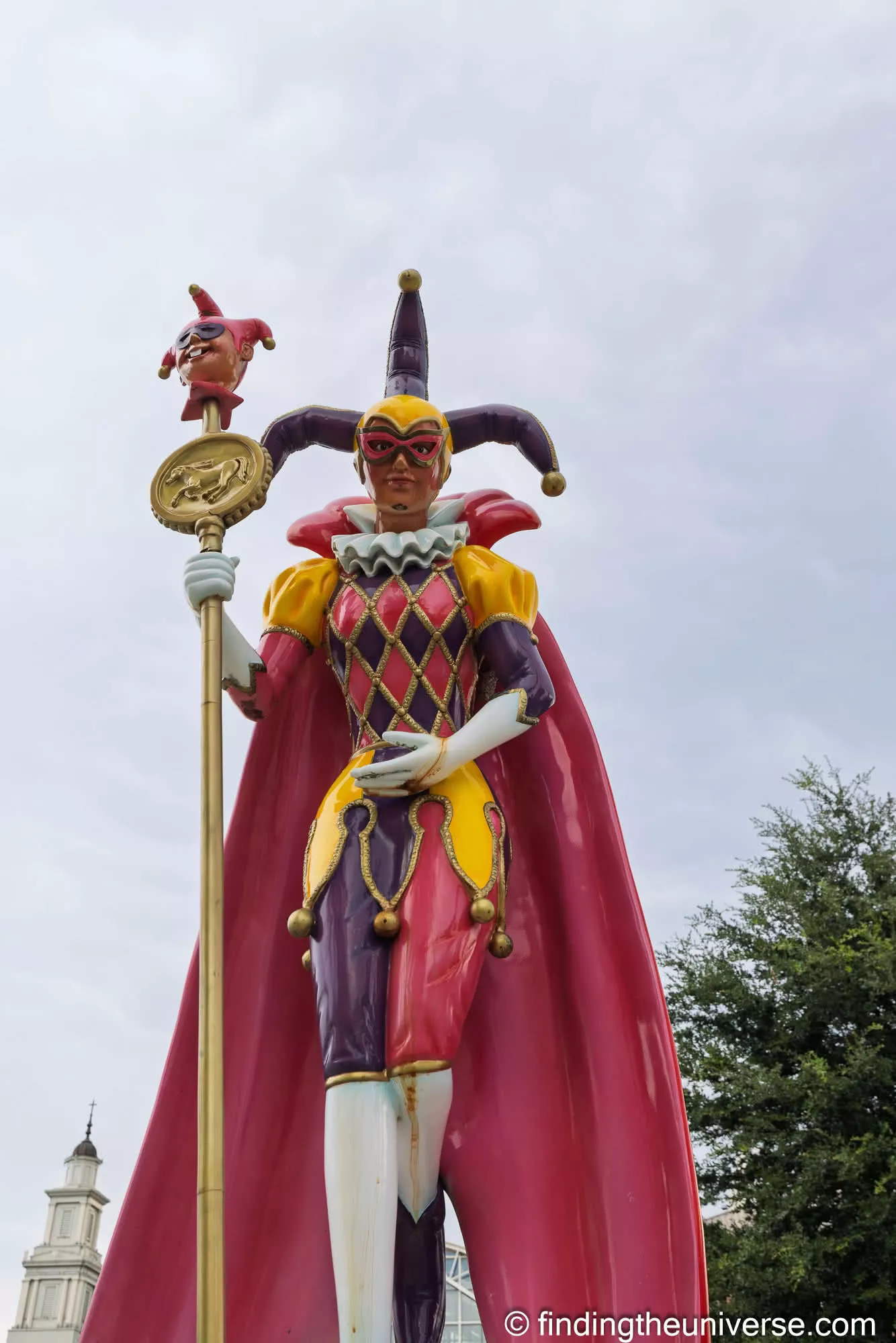 Jester sculpture in Mardi Gras Park